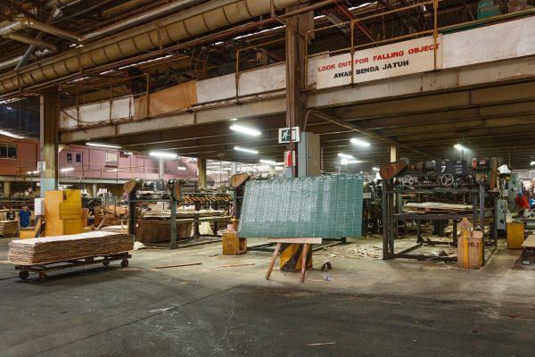 Продуктивність праці: випуск на годину, капітал і межі простого порівняння